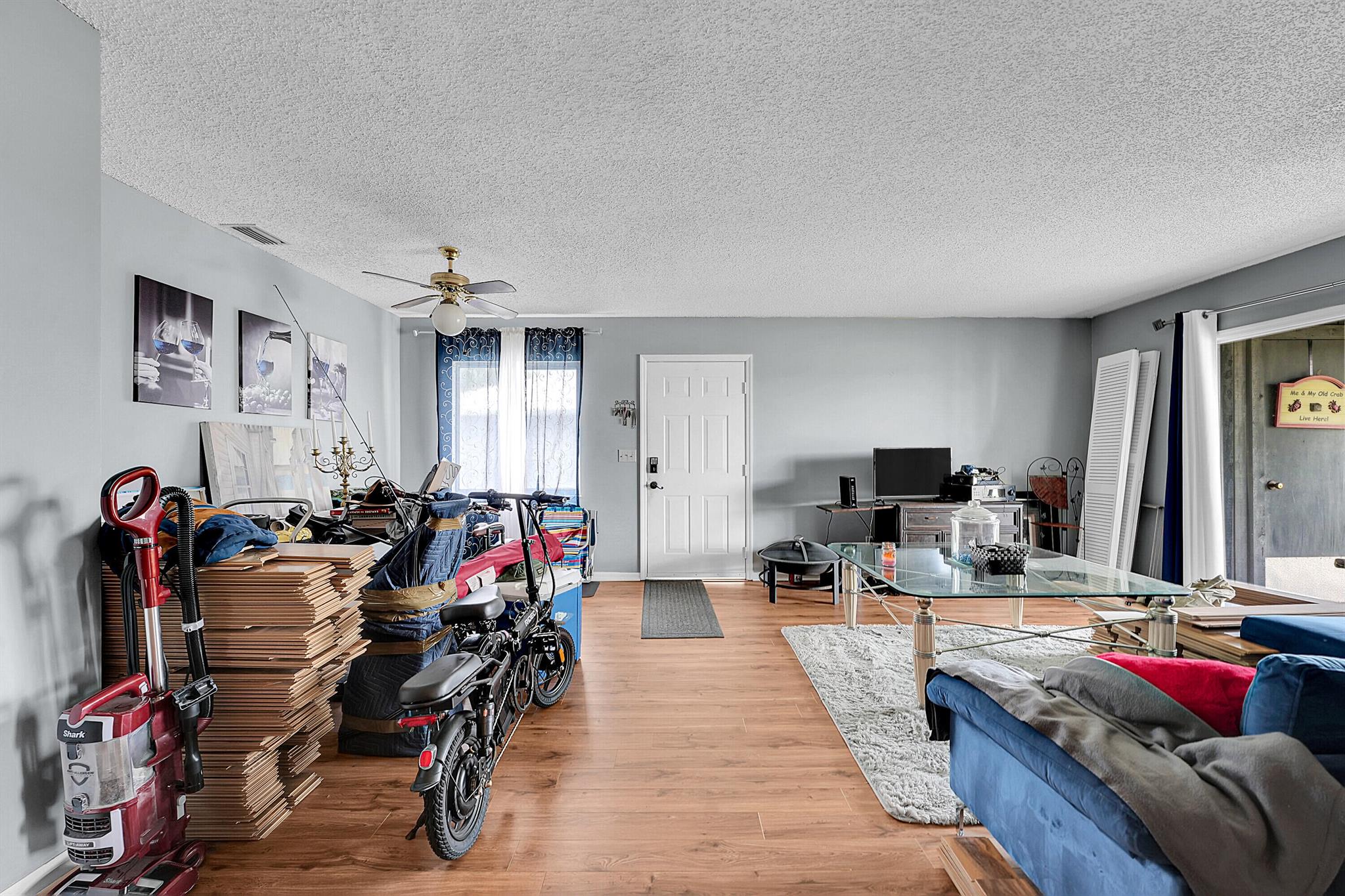 View photos, virtual tours, details... 217 SE Village Drive 217