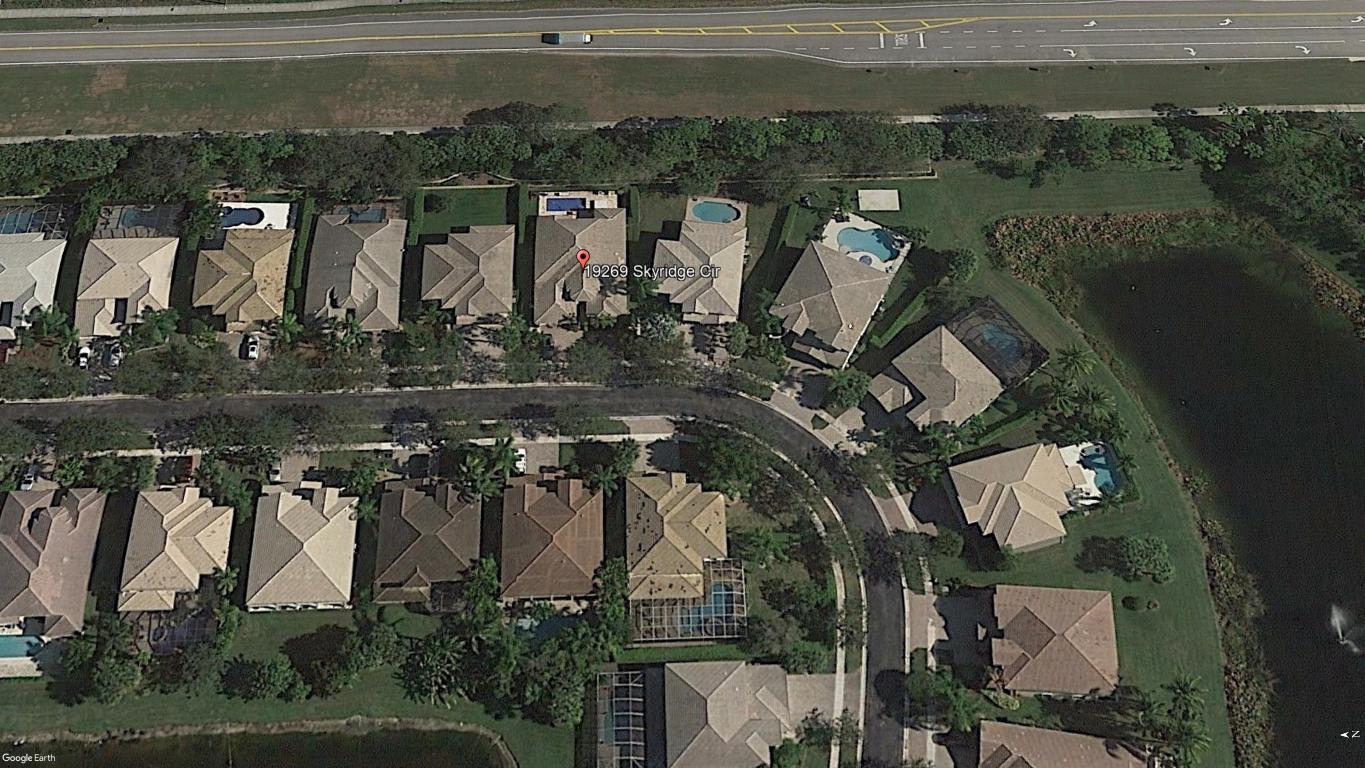 SATURNIA - Residential Lease