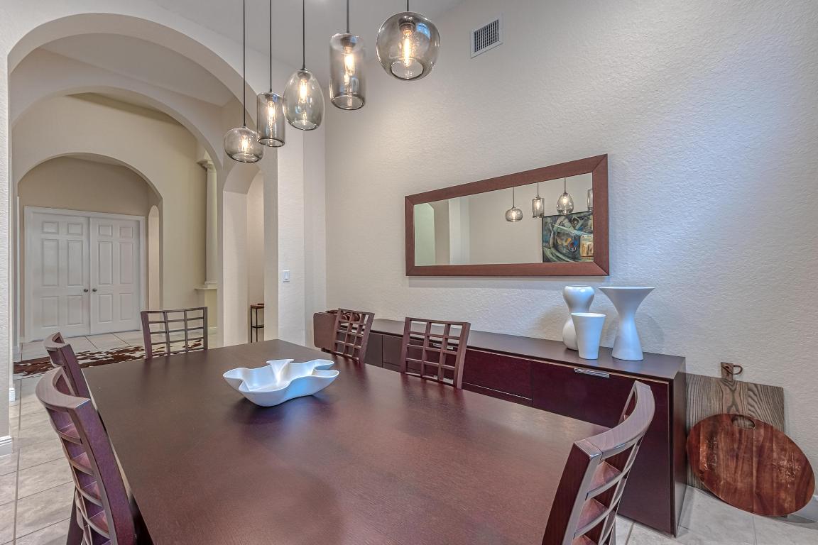 SATURNIA - Residential Lease