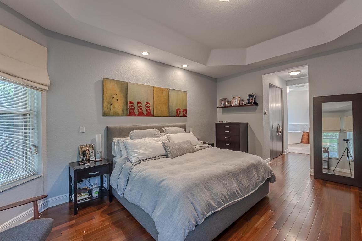 SATURNIA - Residential Lease