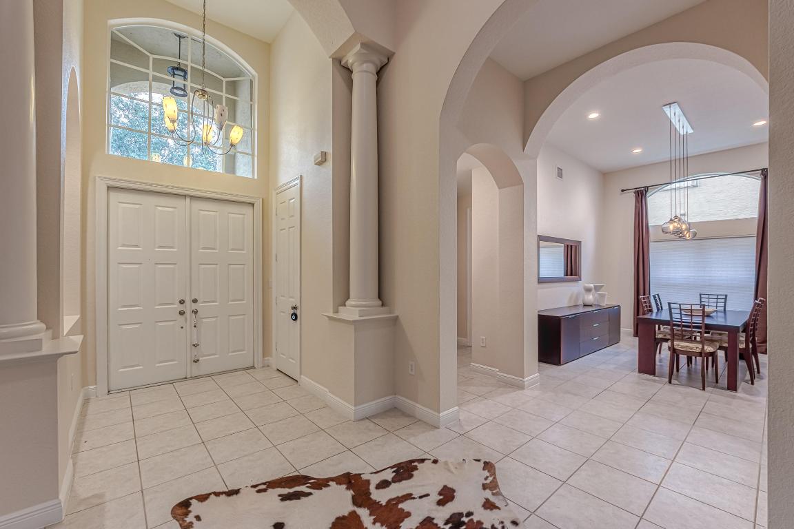 SATURNIA - Residential Lease