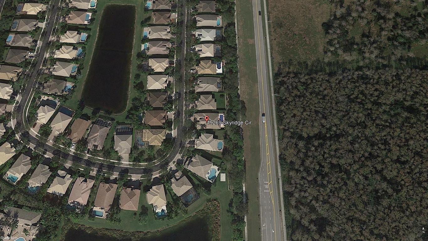 SATURNIA - Residential Lease