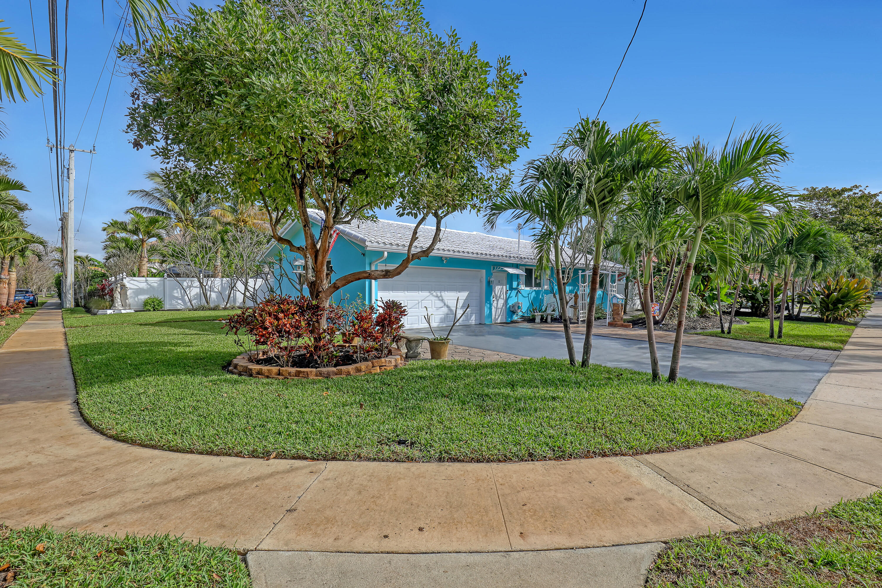 PLANTATION ISLES SEC TWO - Residential