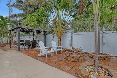 Tiny photo for 1890 SW 59th Avenue SW, Plantation, FL 33317 (MLS # R11155045)