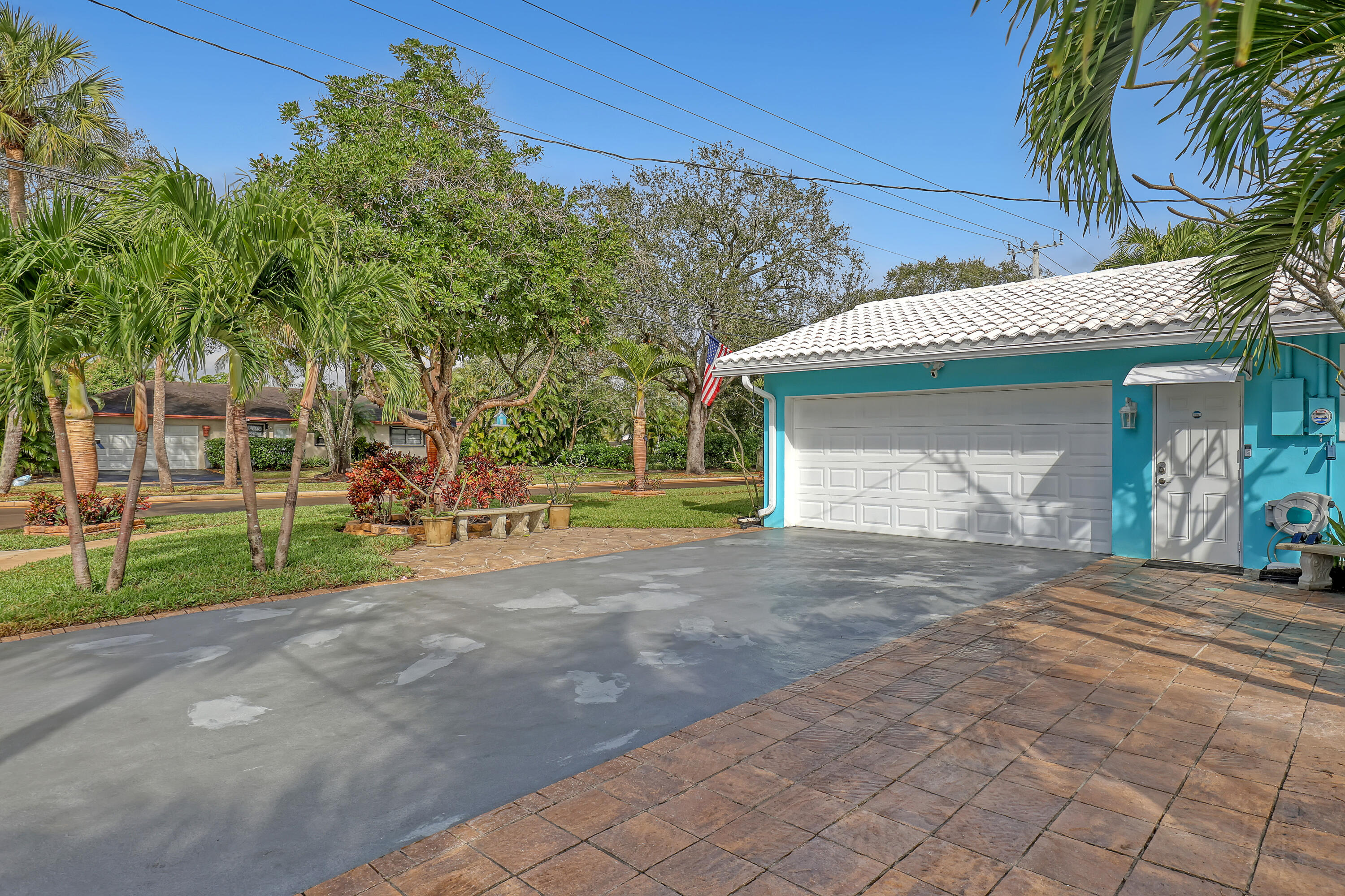 PLANTATION ISLES SEC TWO - Residential