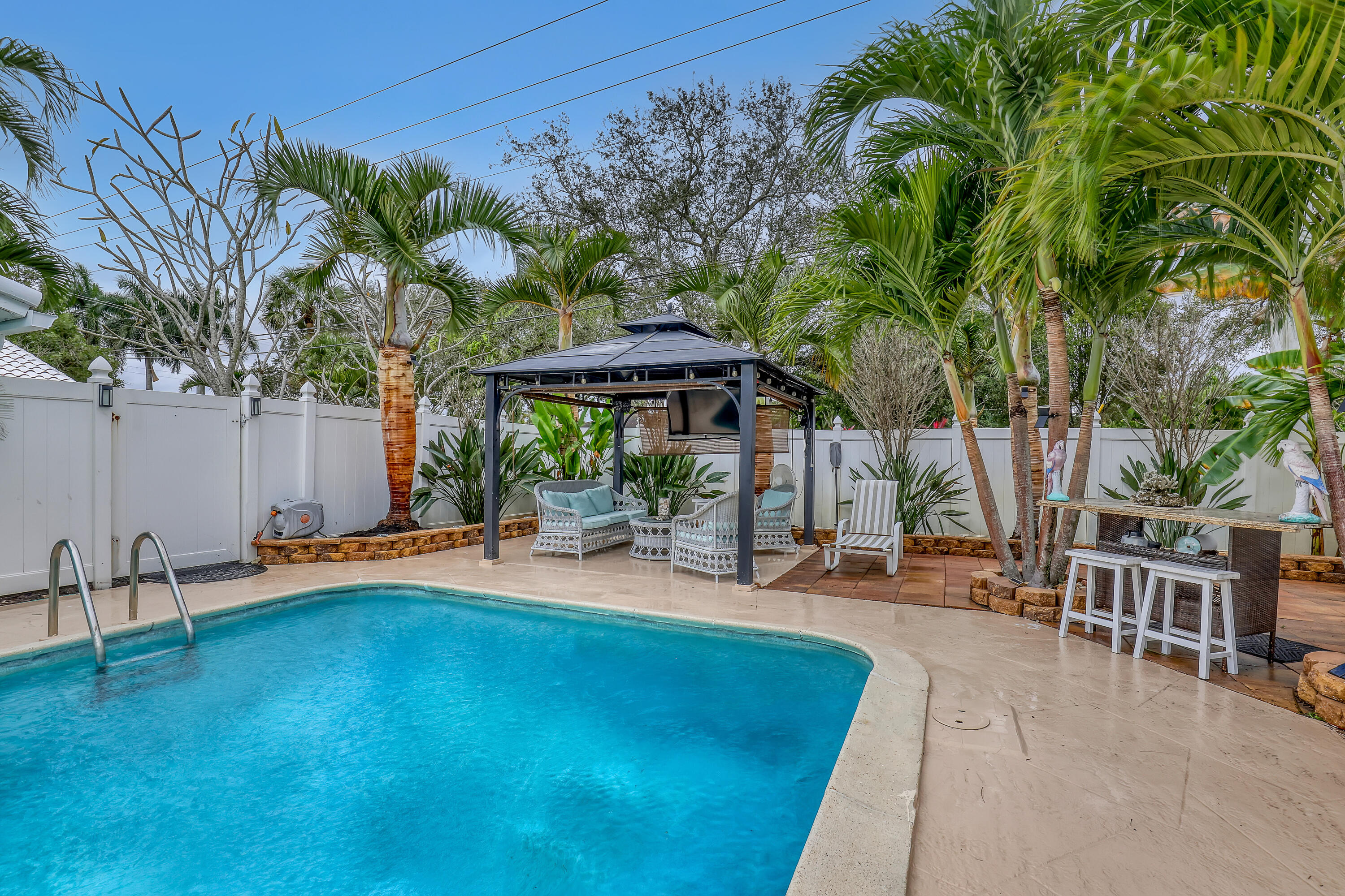 PLANTATION ISLES SEC TWO - Residential