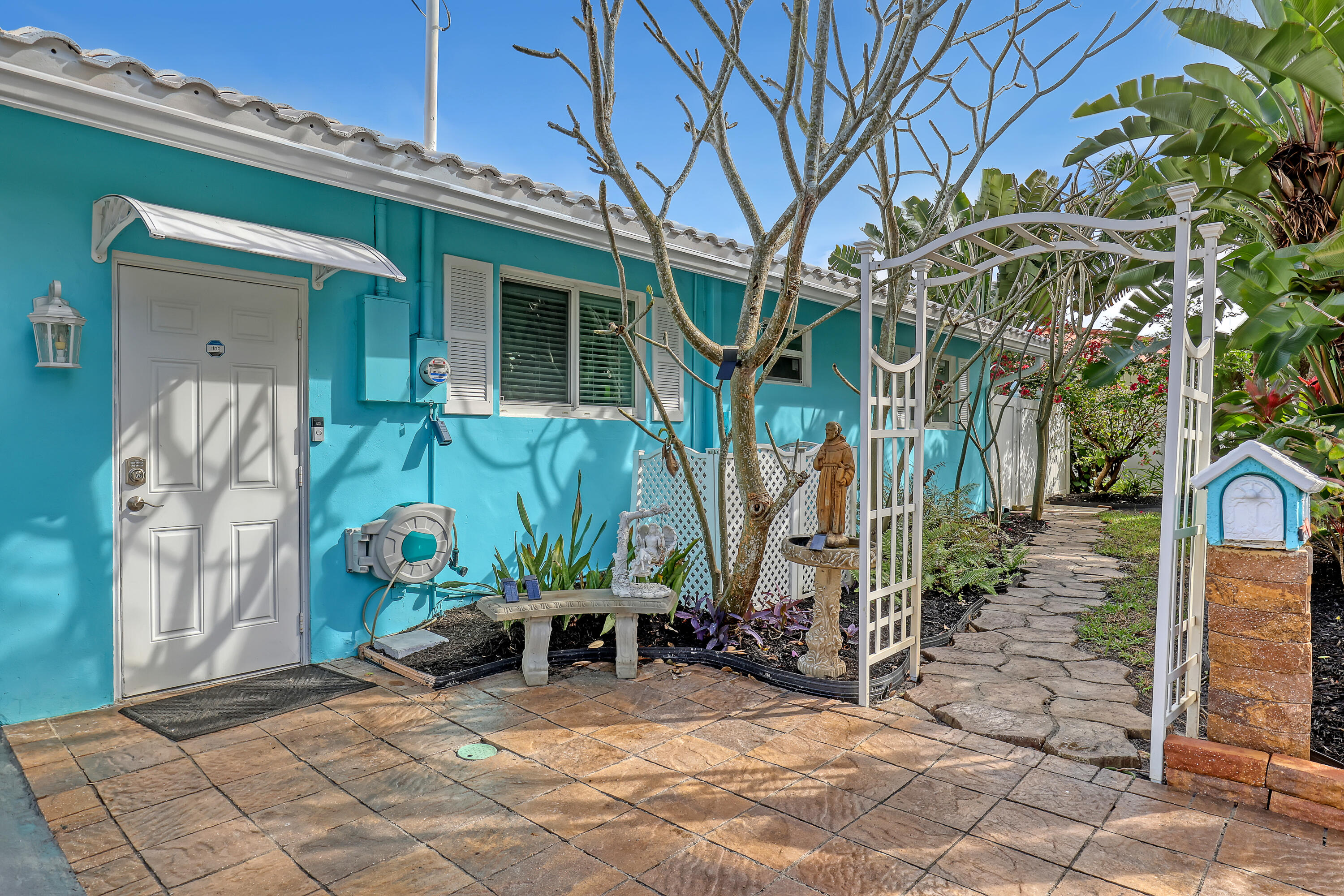 PLANTATION ISLES SEC TWO - Residential