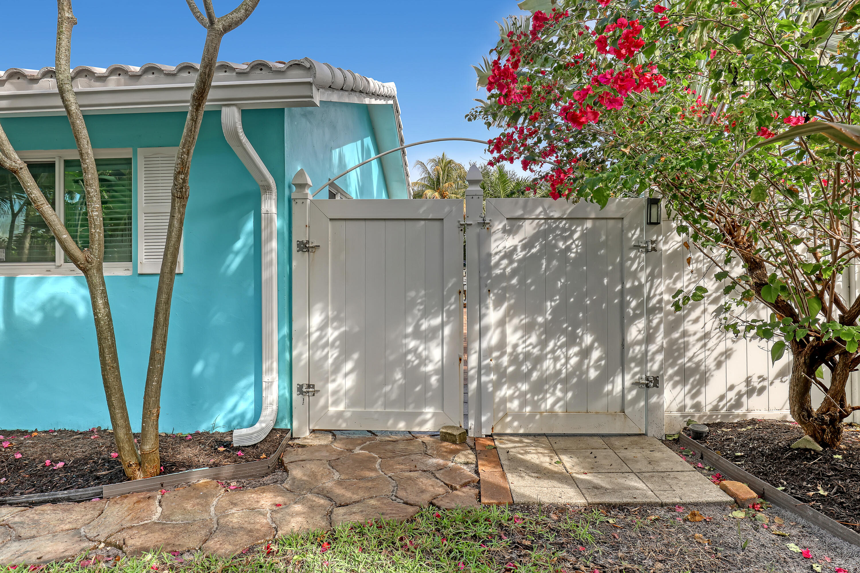 PLANTATION ISLES SEC TWO - Residential