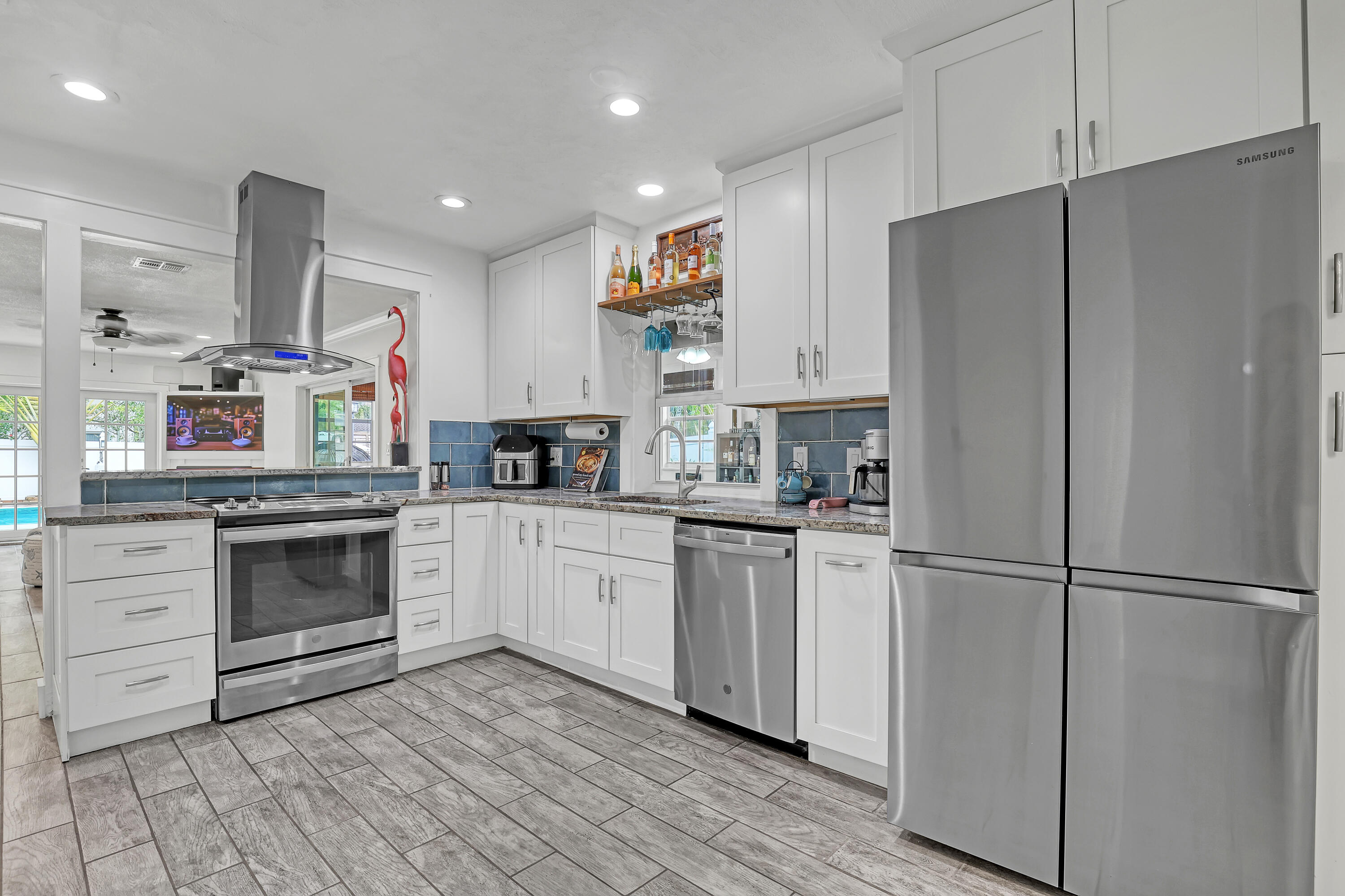 PLANTATION ISLES SEC TWO - Residential