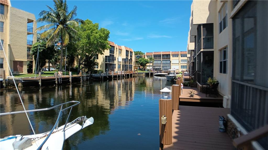Island Club - Residential