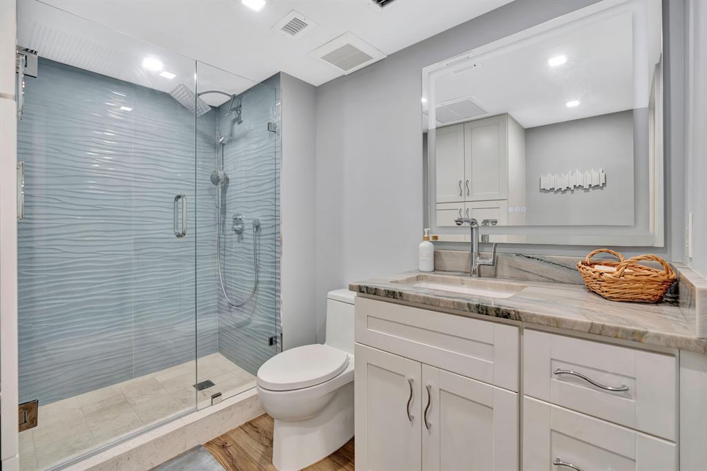 Dwelling Unit No. 704 OF - Residential Lease