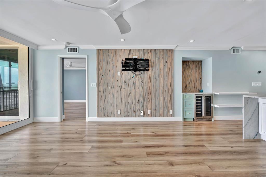 Dwelling Unit No. 704 OF - Residential Lease