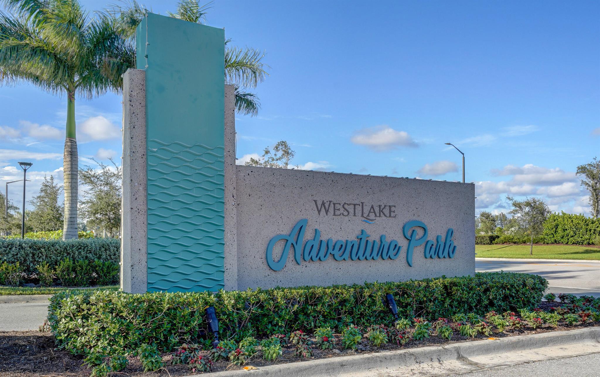 CRESSWIND PALM BEACH - Residential