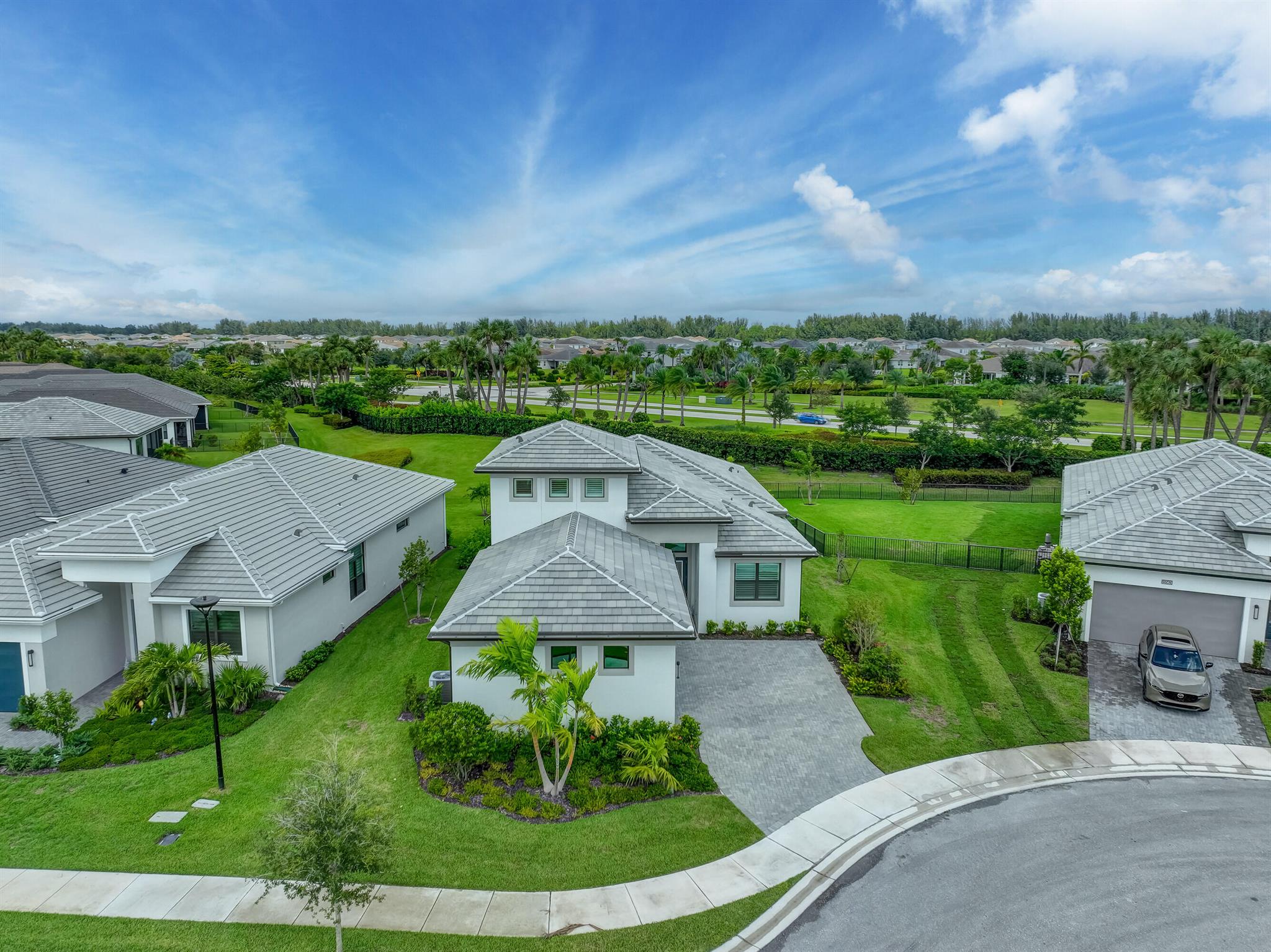 CRESSWIND PALM BEACH - Residential