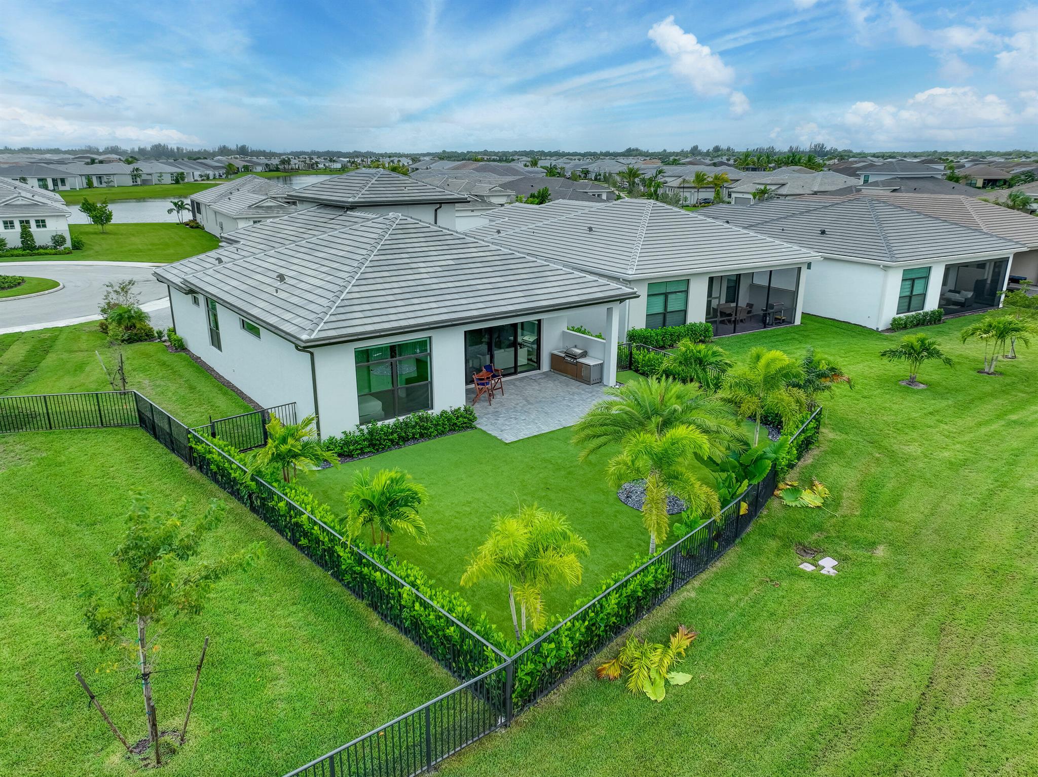 CRESSWIND PALM BEACH - Residential