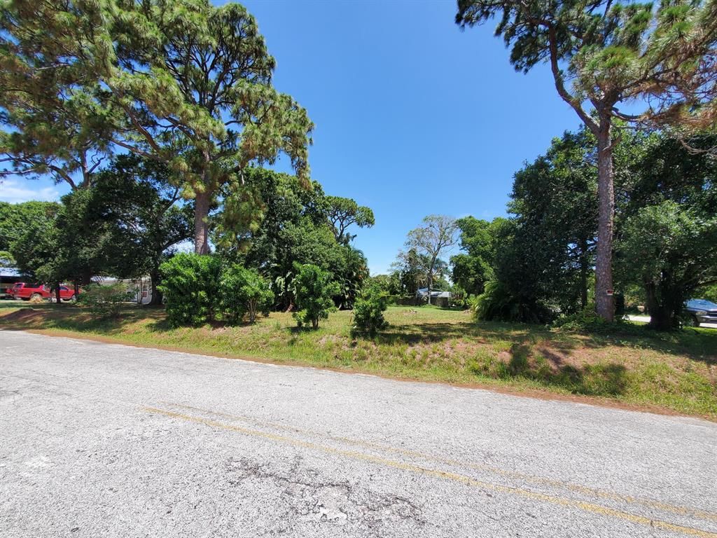 Photo of 0000 Edgevale Road, Fort Pierce, FL 34982 (MLS # R10725660)