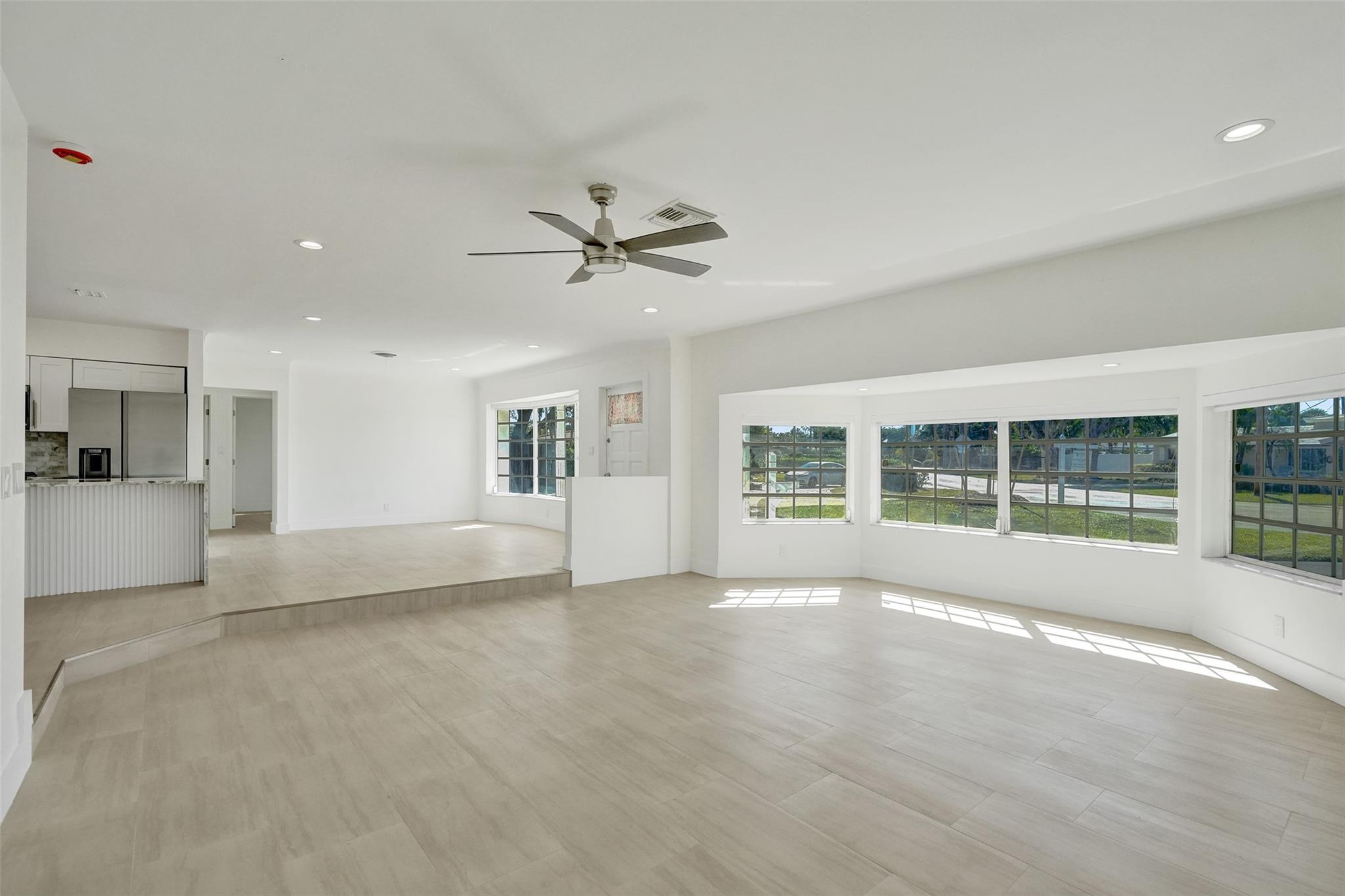 CORAL HEIGHTS SEC 2 - Residential Lease