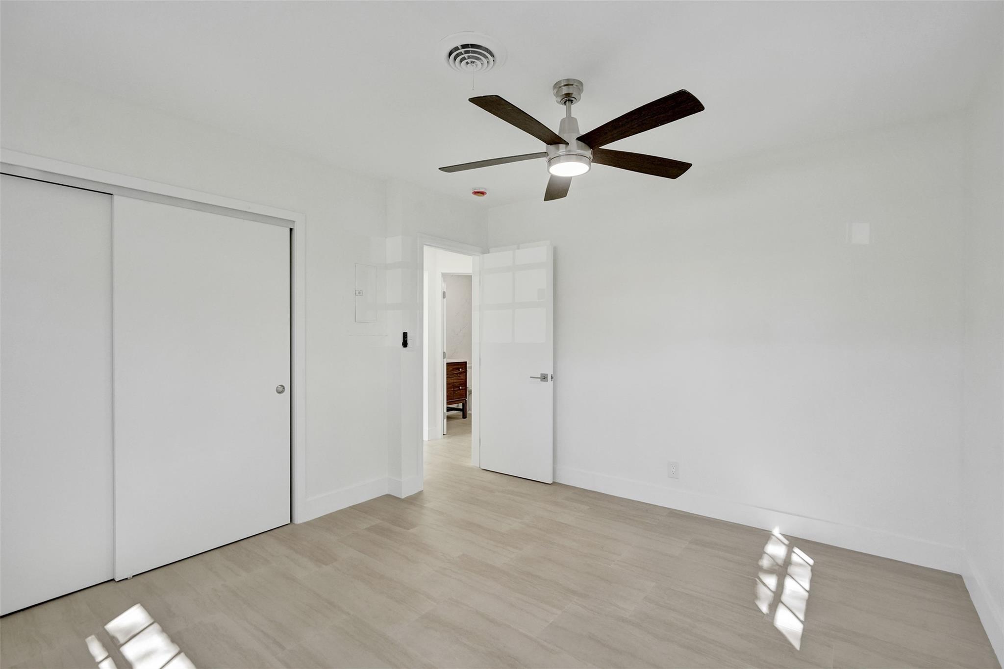 CORAL HEIGHTS SEC 2 - Residential Lease