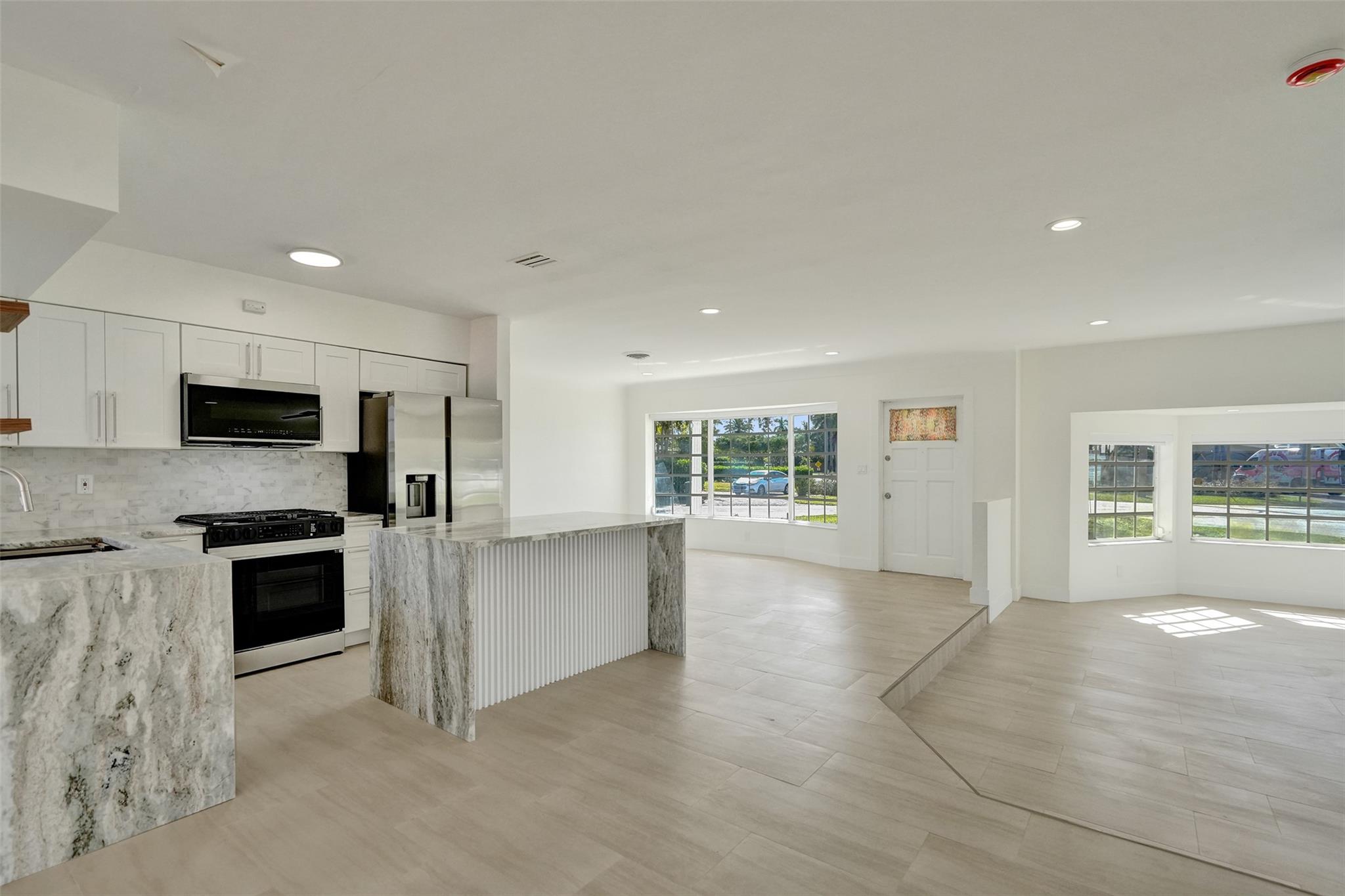 CORAL HEIGHTS SEC 2 - Residential Lease