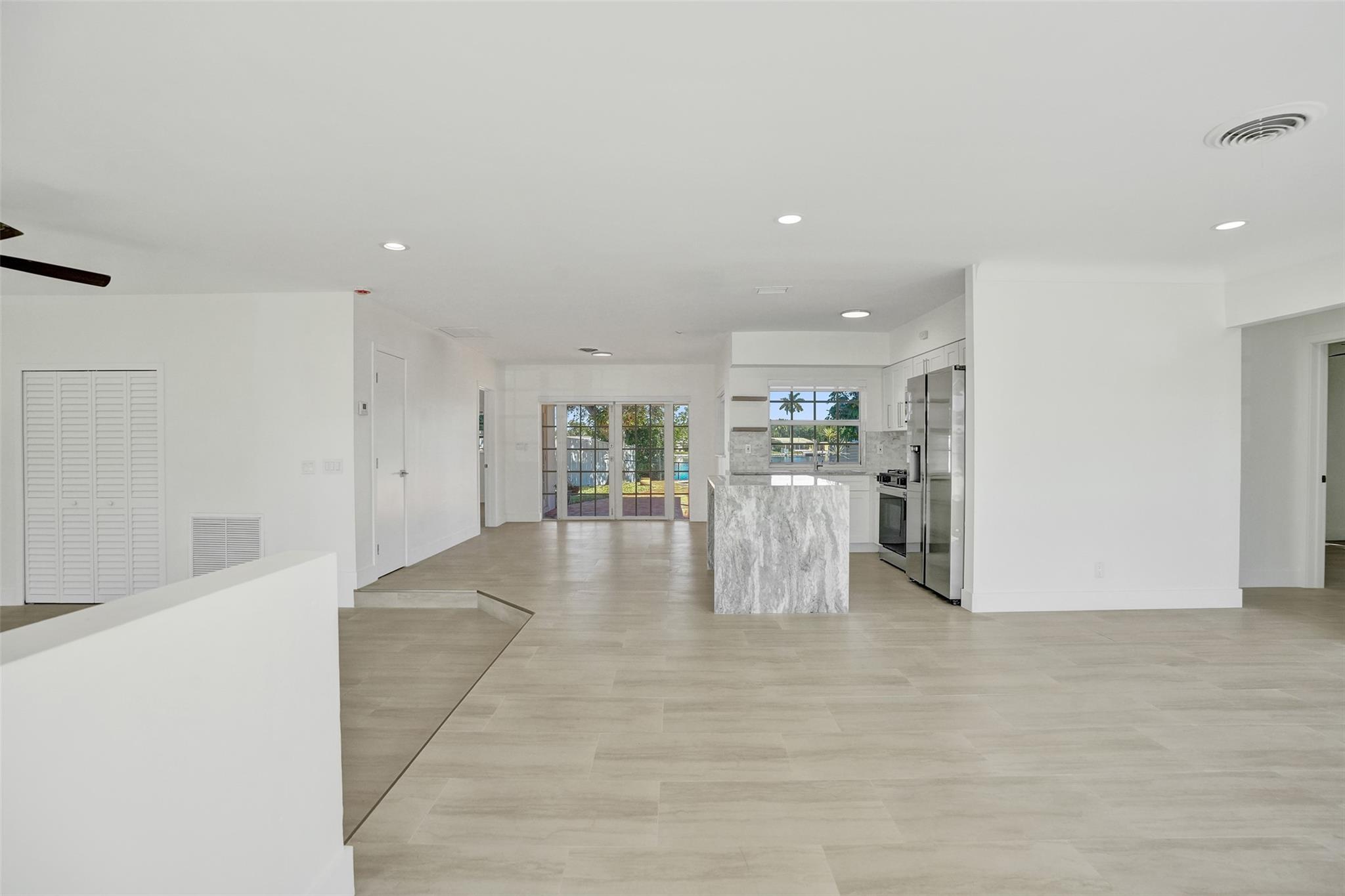 CORAL HEIGHTS SEC 2 - Residential Lease