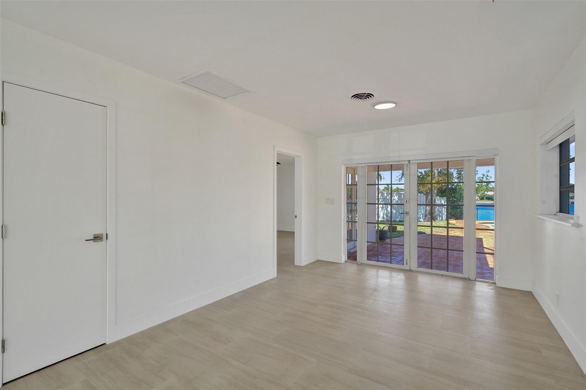 CORAL HEIGHTS SEC 2 - Residential Lease