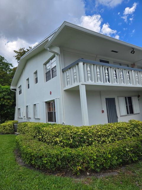 Photo of 177 Upminster I #177, Deerfield Beach, FL 33442 (MLS # B26029599)