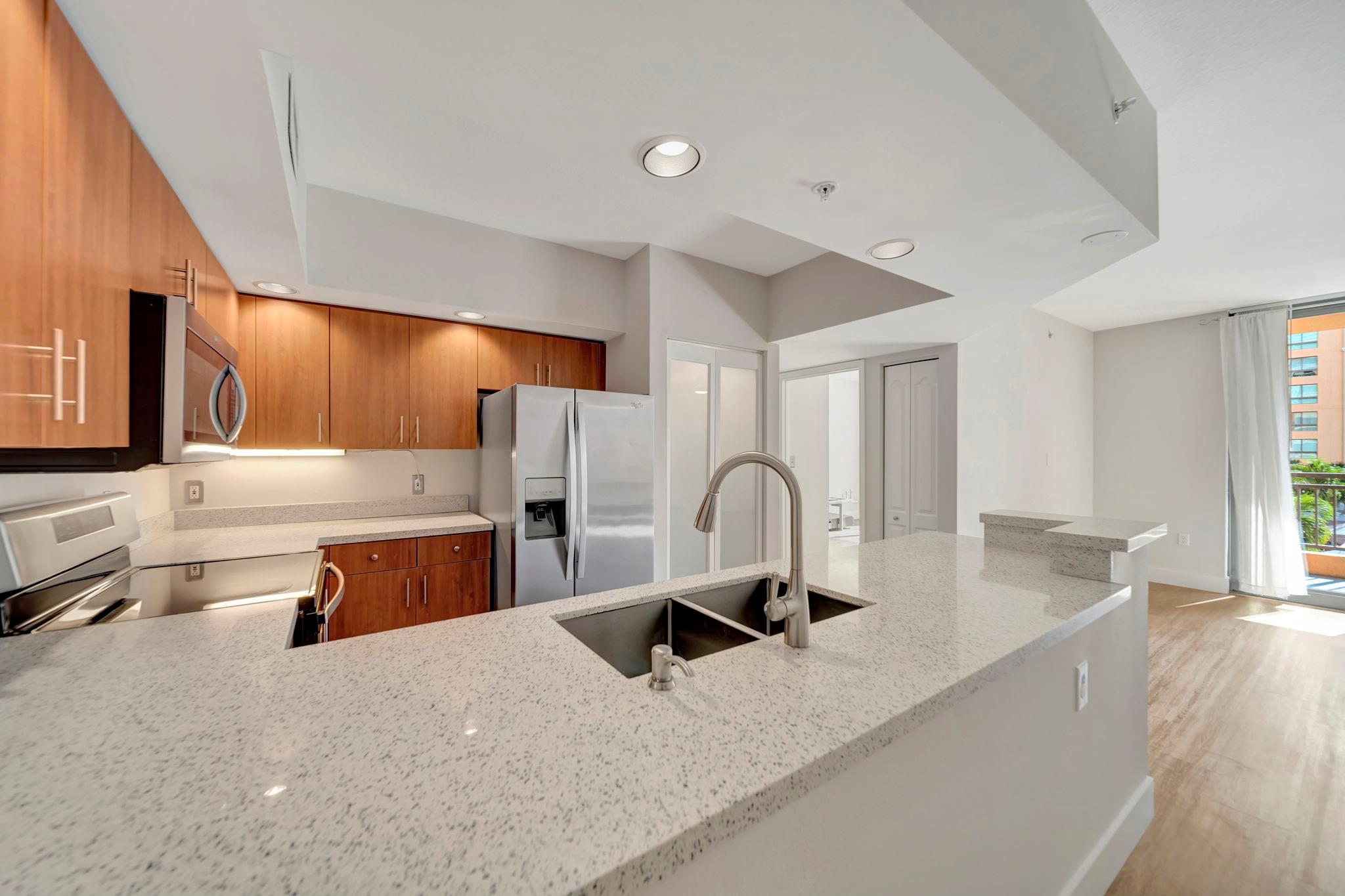 110 N Federal Highway 707, Fort Lauderdale, FL, 33301/$495,000 3 110 N Federal Highway 707