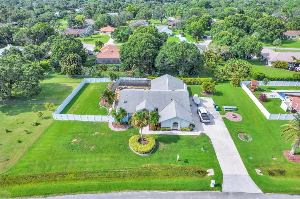 Photo of 1103 Fleetwood Lane, Fort Pierce, FL 34982 (MLS # R10729490)