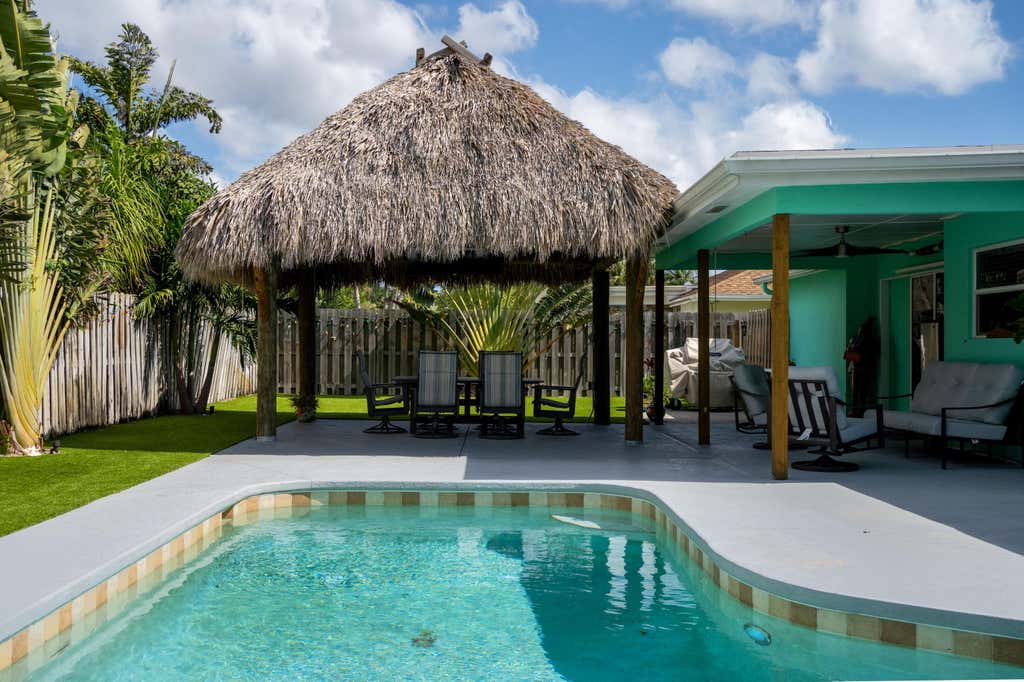 Photo of 11923 Banyan Street, Palm Beach Gardens, FL 33410 (MLS # R10982724)