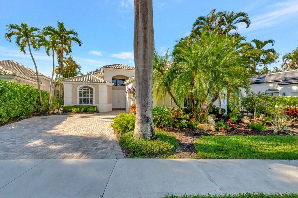 Photo of 16173 Villa Vizcaya Place, Delray Beach, FL 33446 (MLS # R11008244)