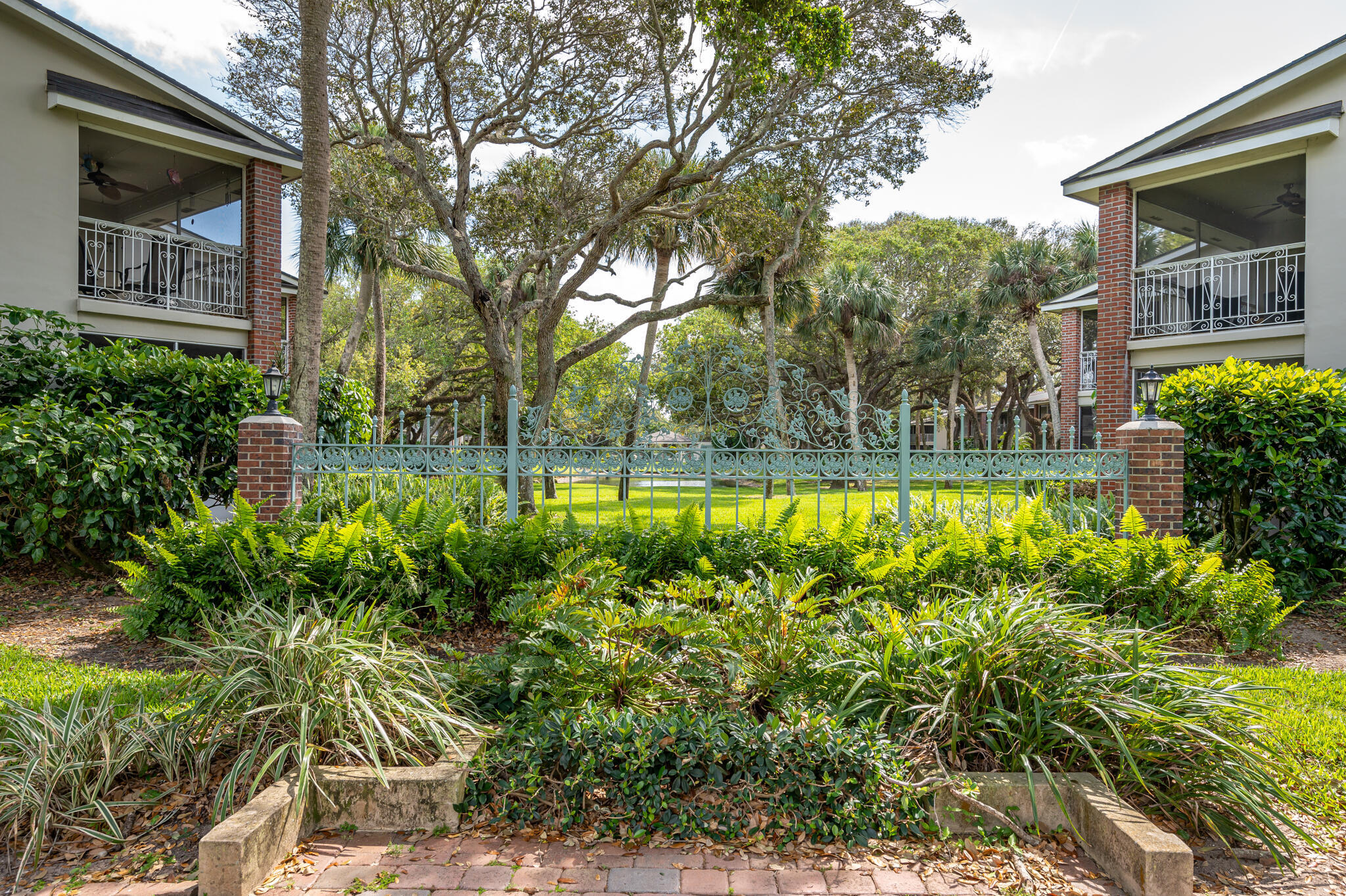 PARK SHORES PHASE IV CONDO - Residential Lease