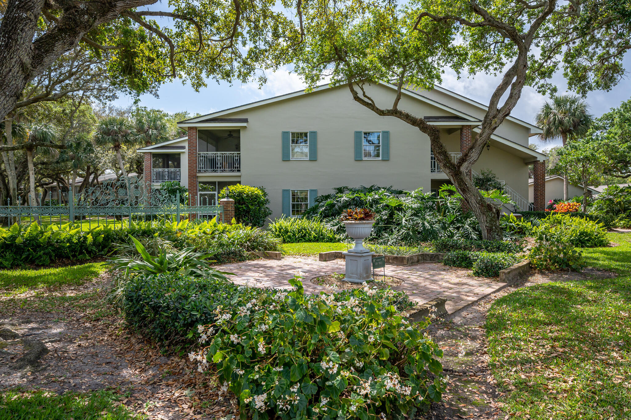 PARK SHORES PHASE IV CONDO - Residential Lease