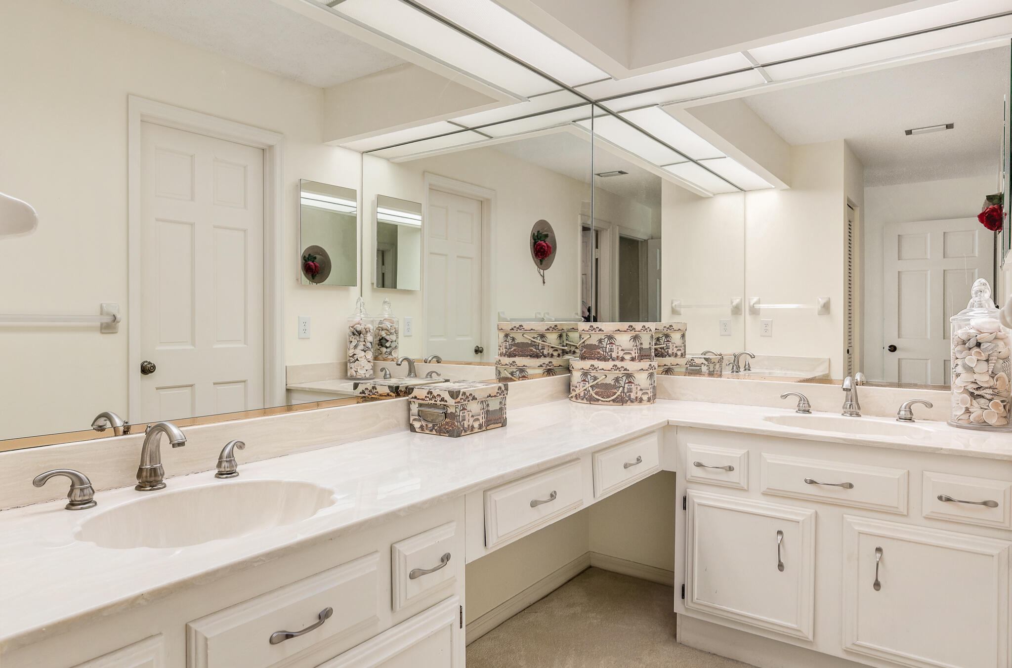 PARK SHORES PHASE IV CONDO - Residential Lease