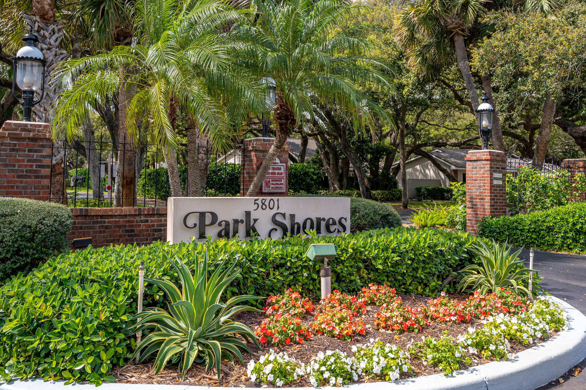 PARK SHORES PHASE IV CONDO - Residential Lease
