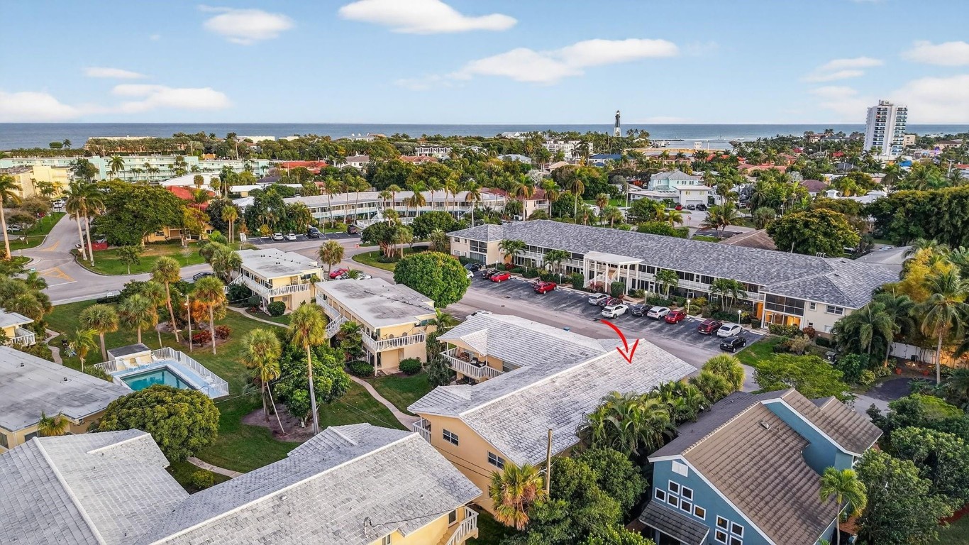 LIGHTHOUSE BAY CONDO - Residential