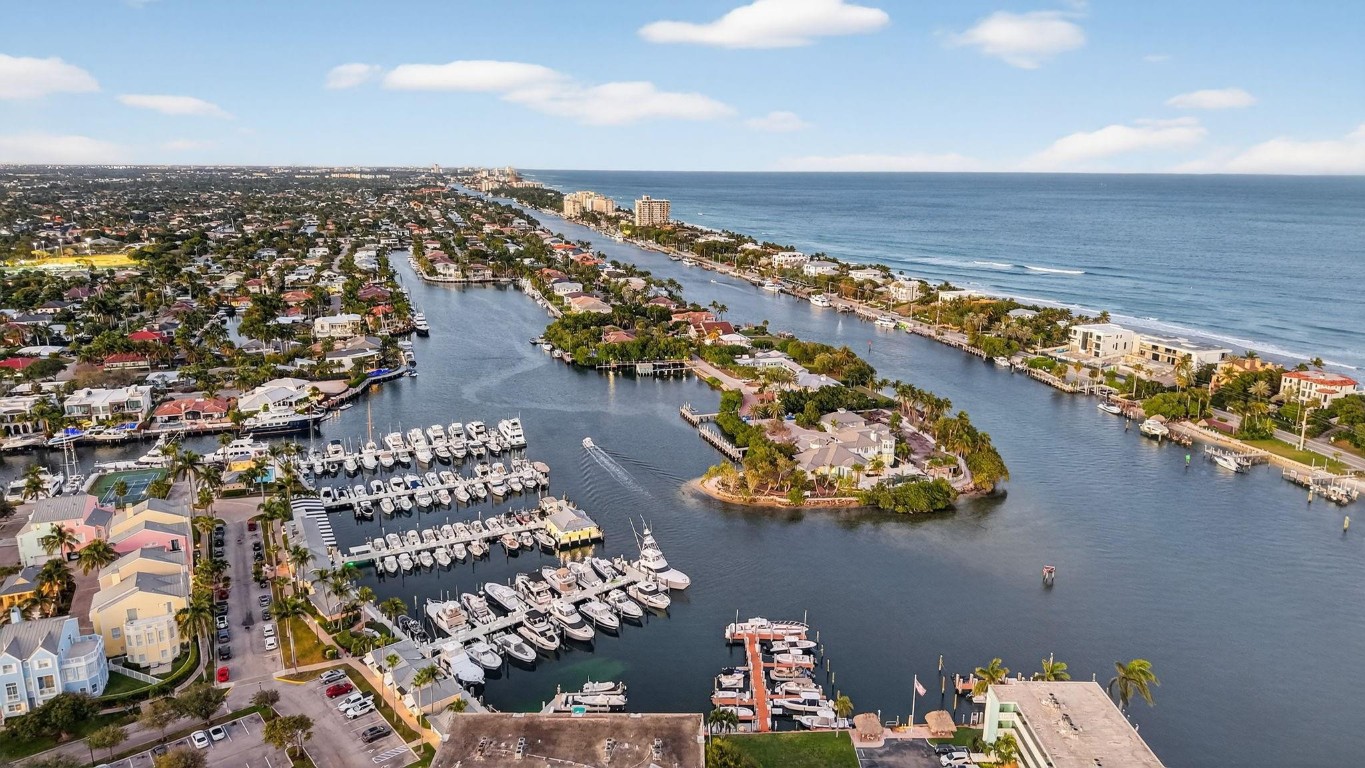 LIGHTHOUSE BAY CONDO - Residential