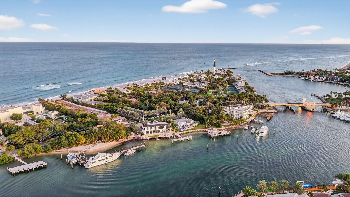 LIGHTHOUSE BAY CONDO - Residential