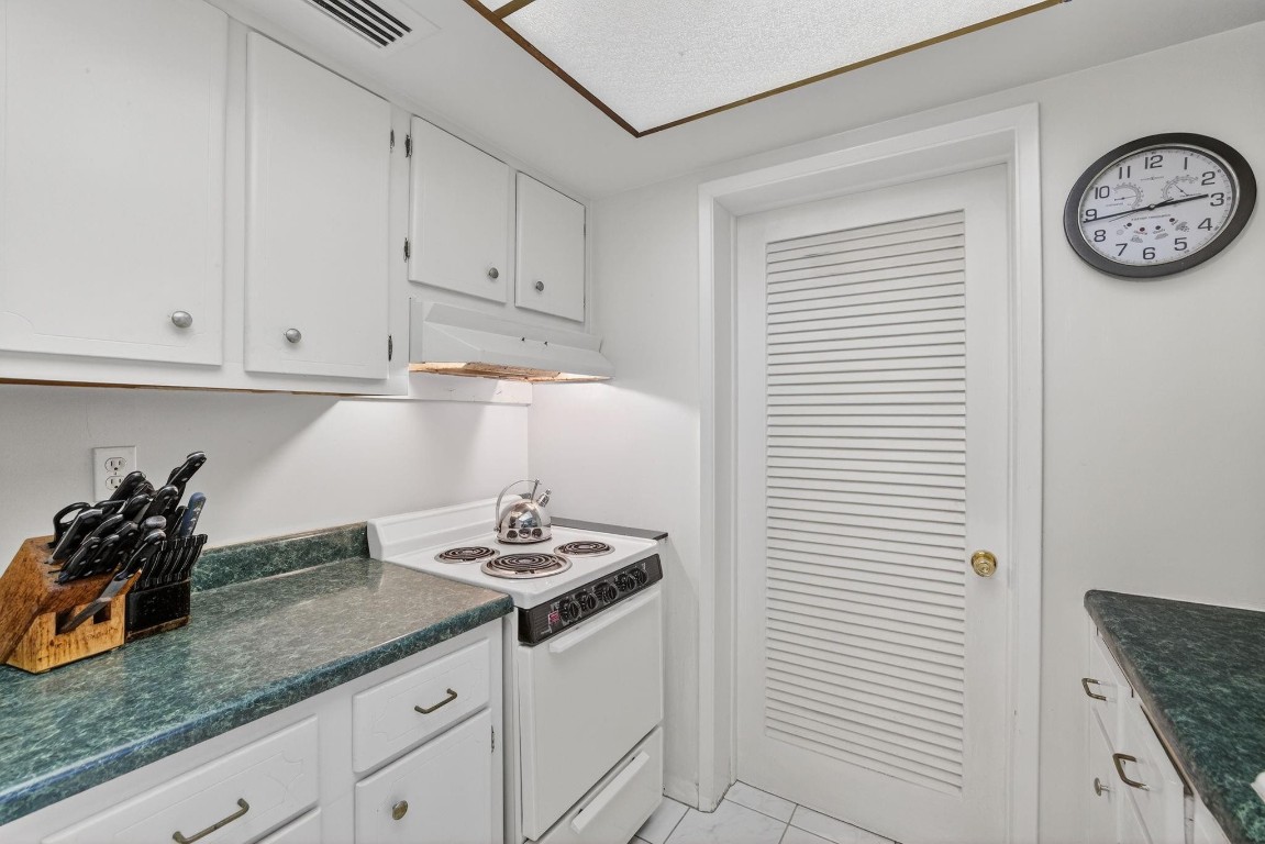 LIGHTHOUSE BAY CONDO - Residential