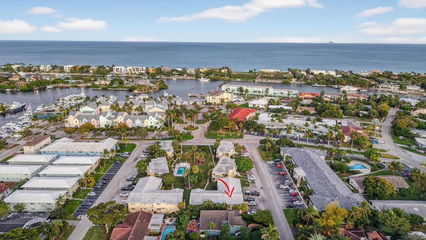 LIGHTHOUSE BAY CONDO - Residential