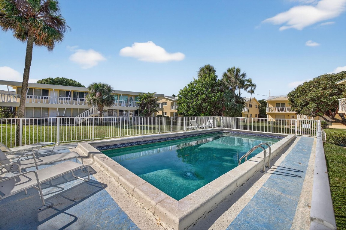 LIGHTHOUSE BAY CONDO - Residential