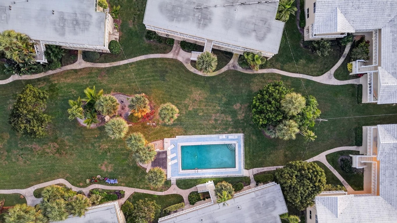 LIGHTHOUSE BAY CONDO - Residential