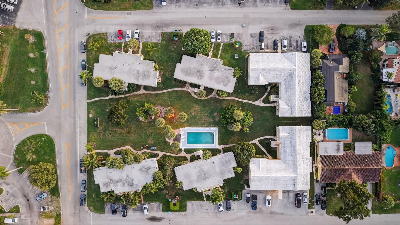 LIGHTHOUSE BAY CONDO - Residential