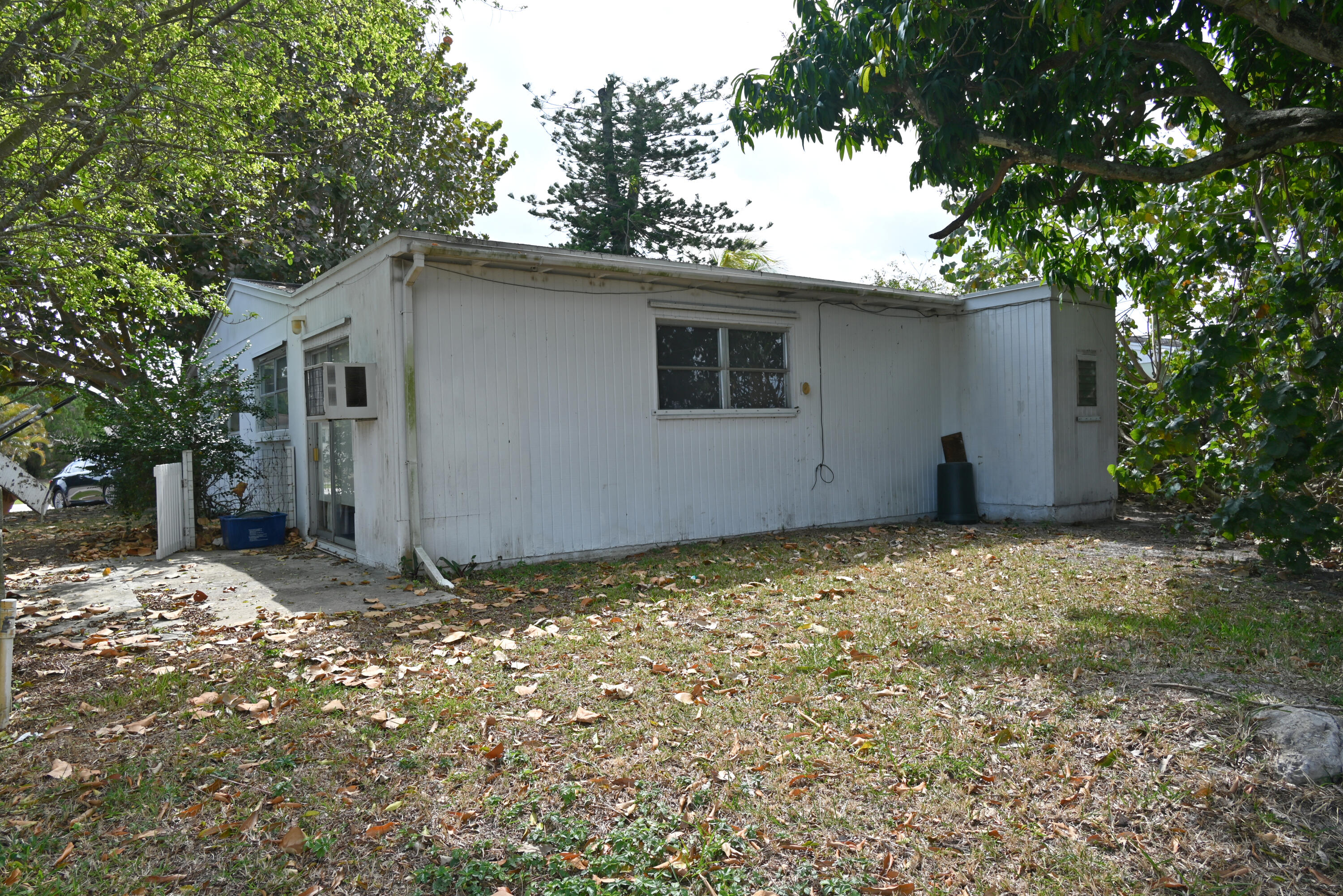 PALM BEACH SQUARE UNIT 3 - Residential