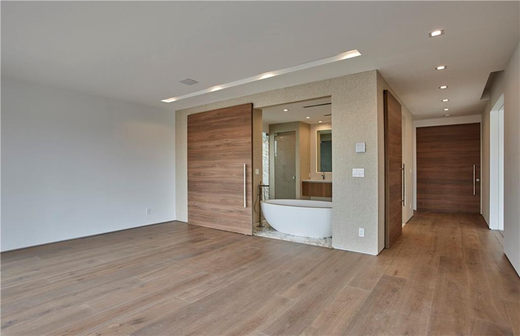 Sea Island - Residential