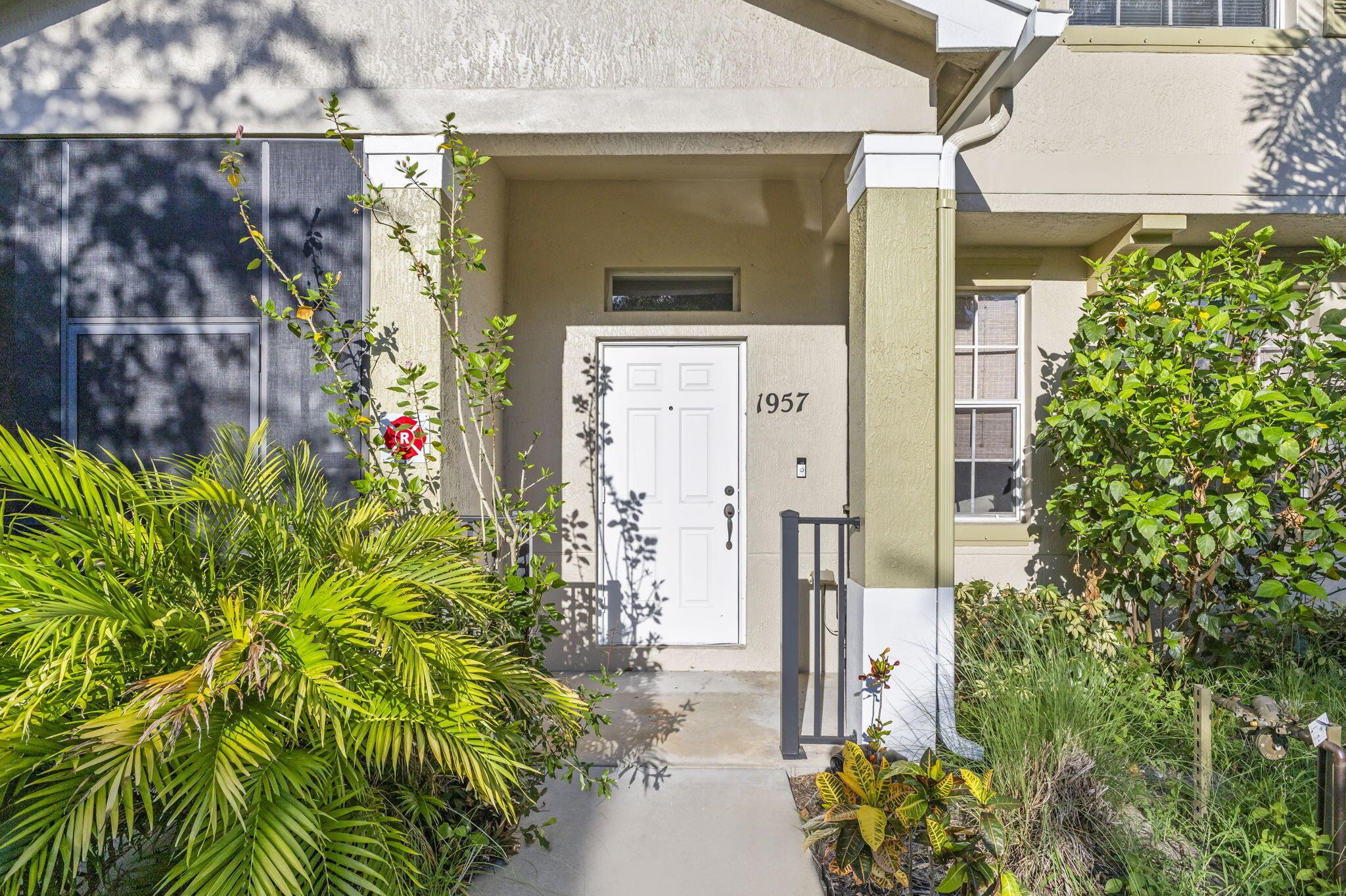 1957 SE Avon Park Drive