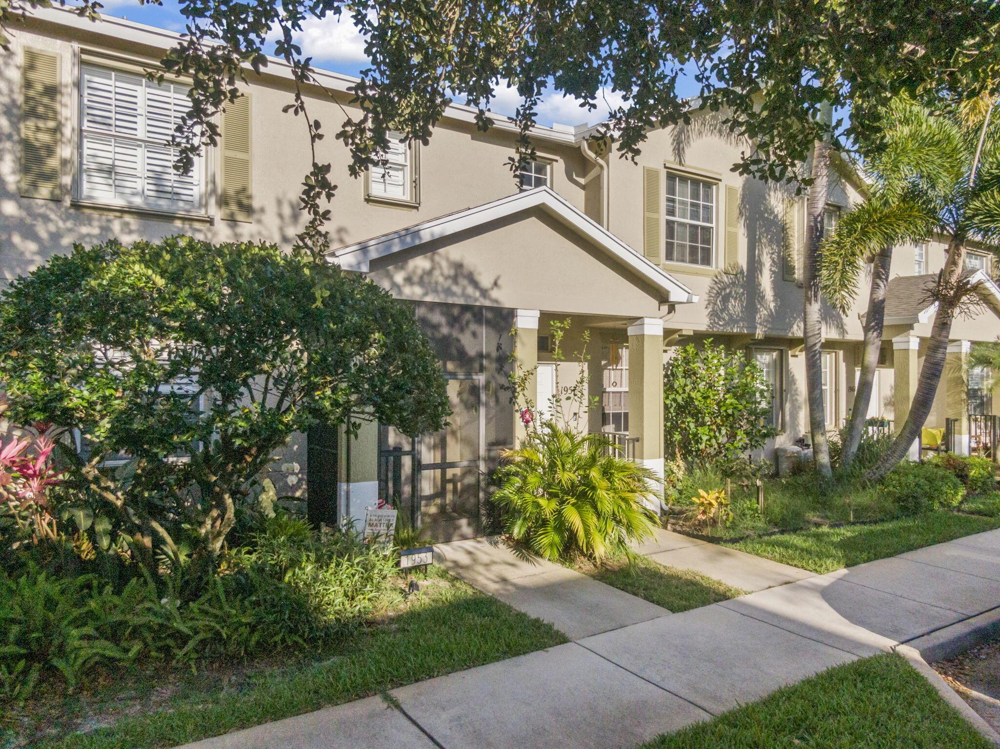 1957 SE Avon Park Drive