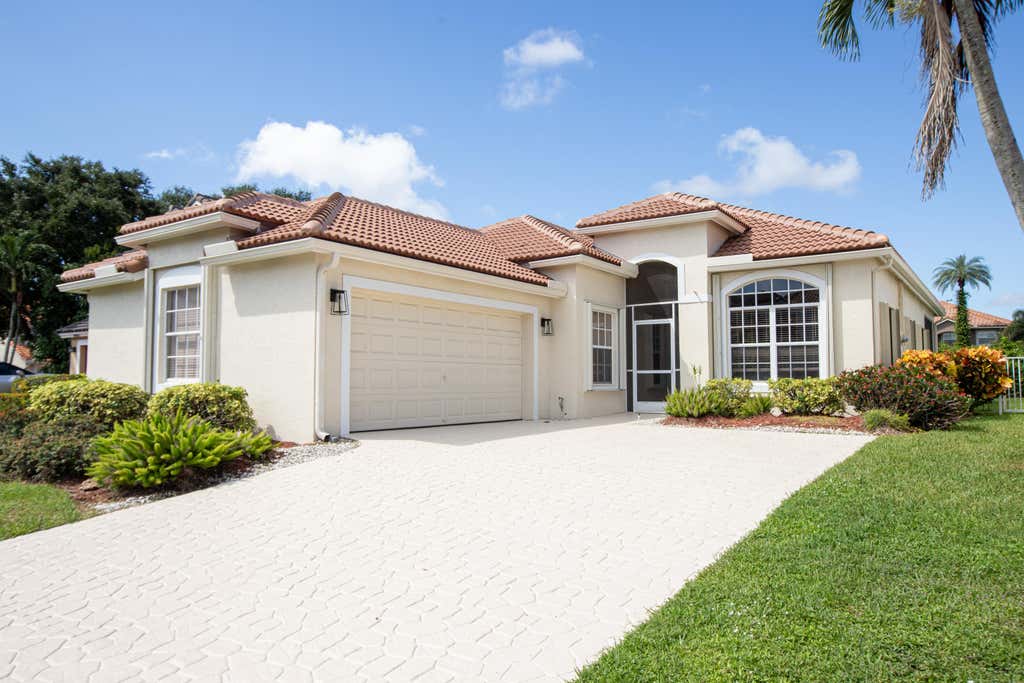 Photo of 10881 LA SALINAS Circle, Boca Raton, FL 33428 (MLS # B26062358)