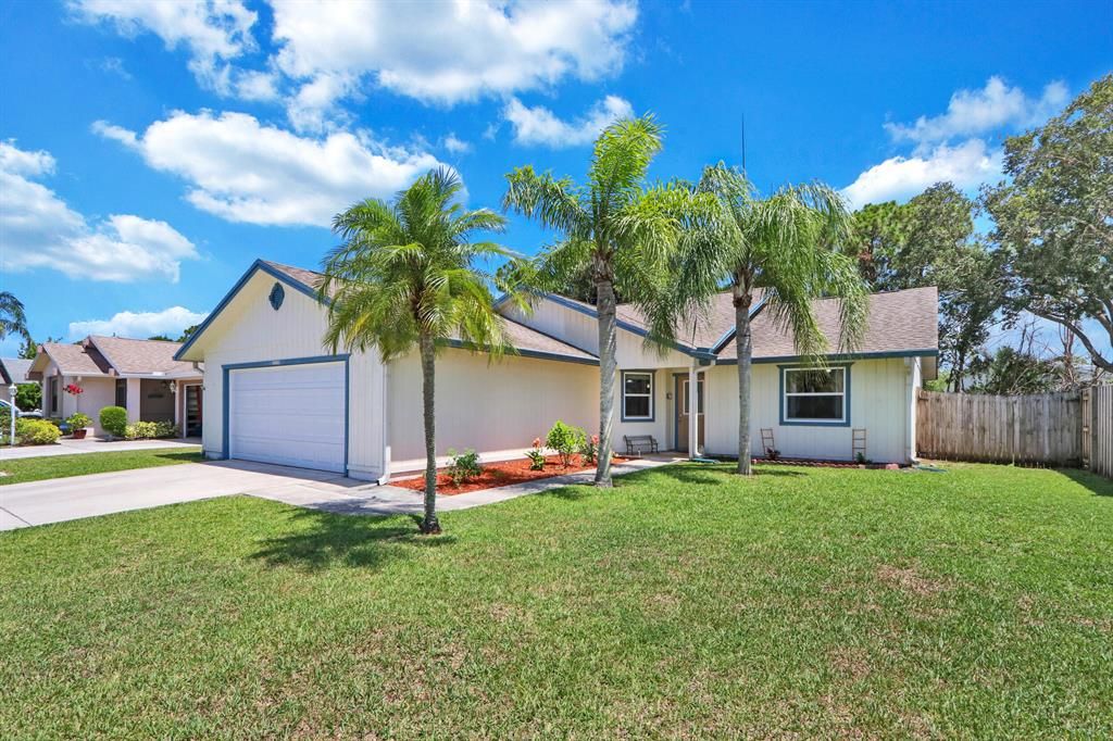 Photo of 4242 SE Satinleaf Place, Stuart, FL 34997 (MLS # R10722236)