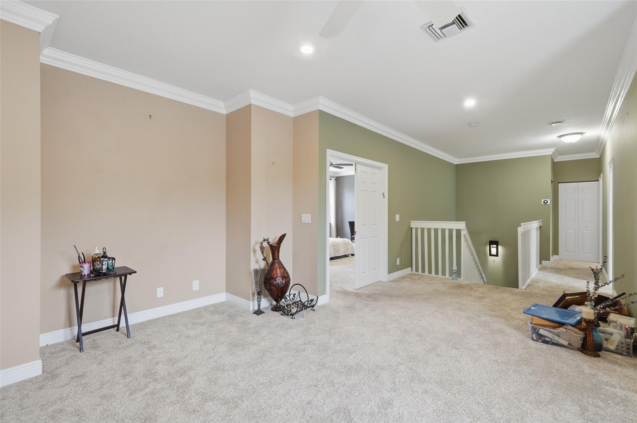 Breeding Prop 165-19 B - Residential