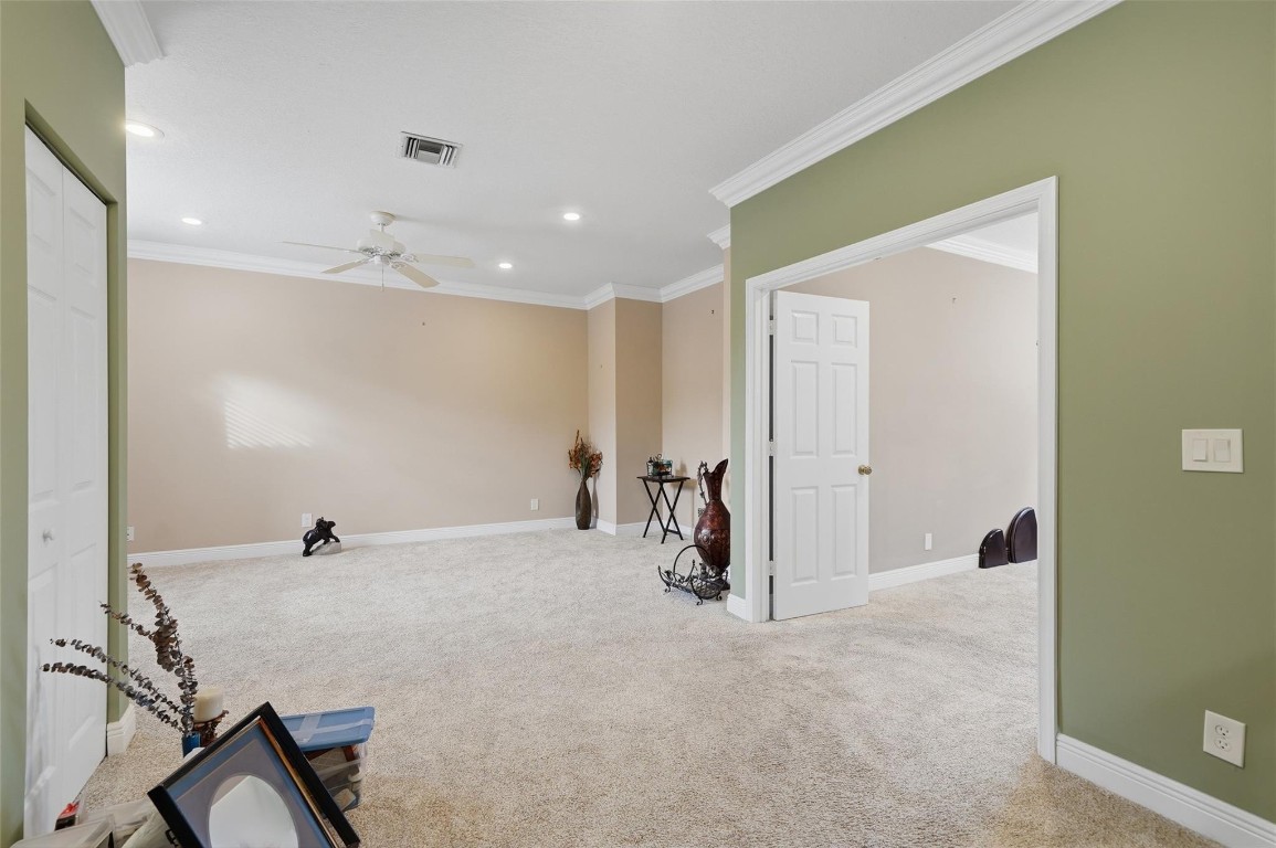 Breeding Prop 165-19 B - Residential